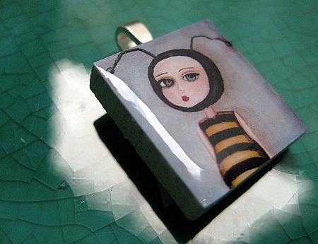 bee girl beegirl